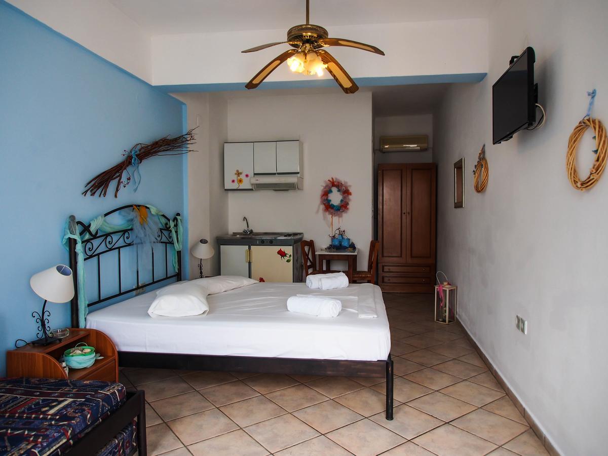 Manos Apartments Mégas Yialós-Nítes Екстериор снимка