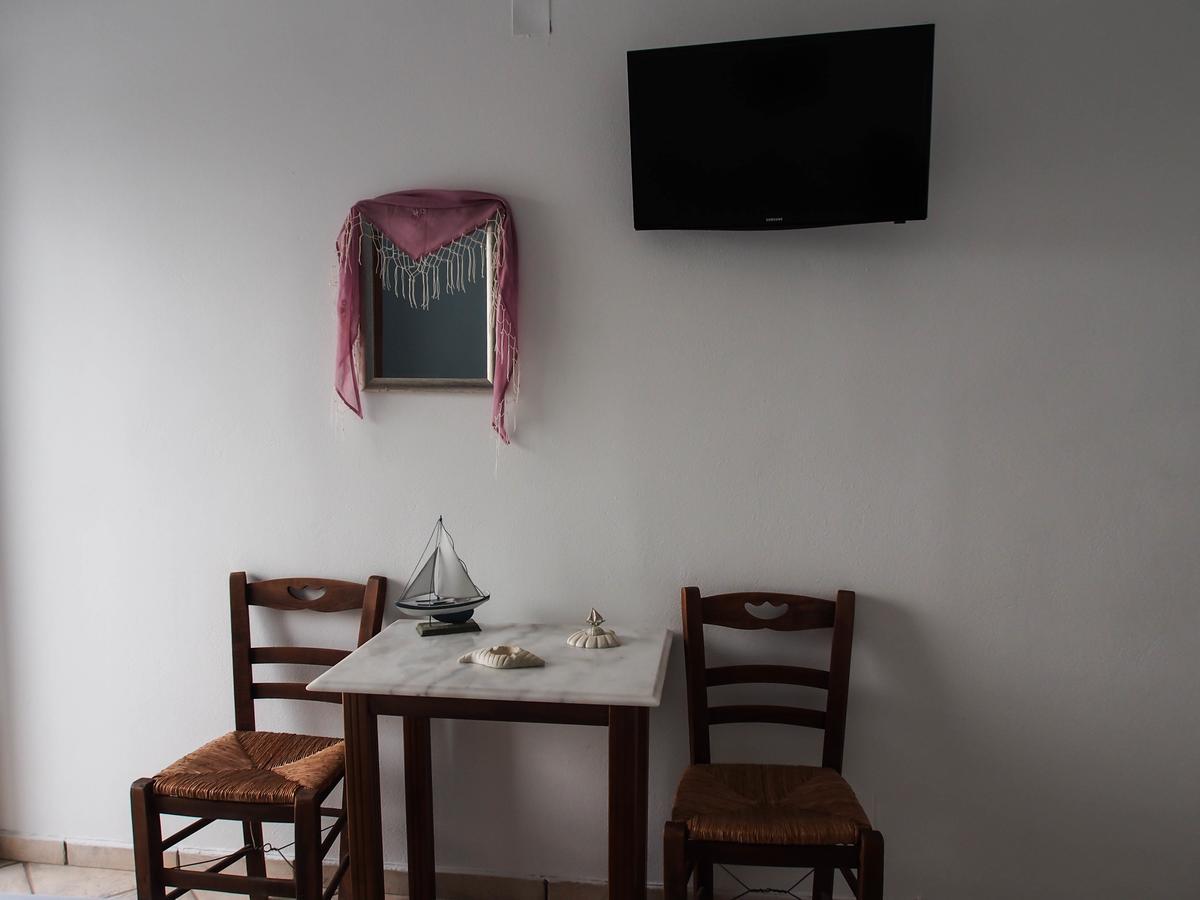 Manos Apartments Mégas Yialós-Nítes Екстериор снимка