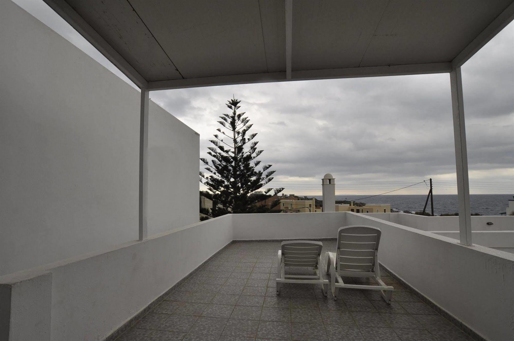 Manos Apartments Mégas Yialós-Nítes Екстериор снимка